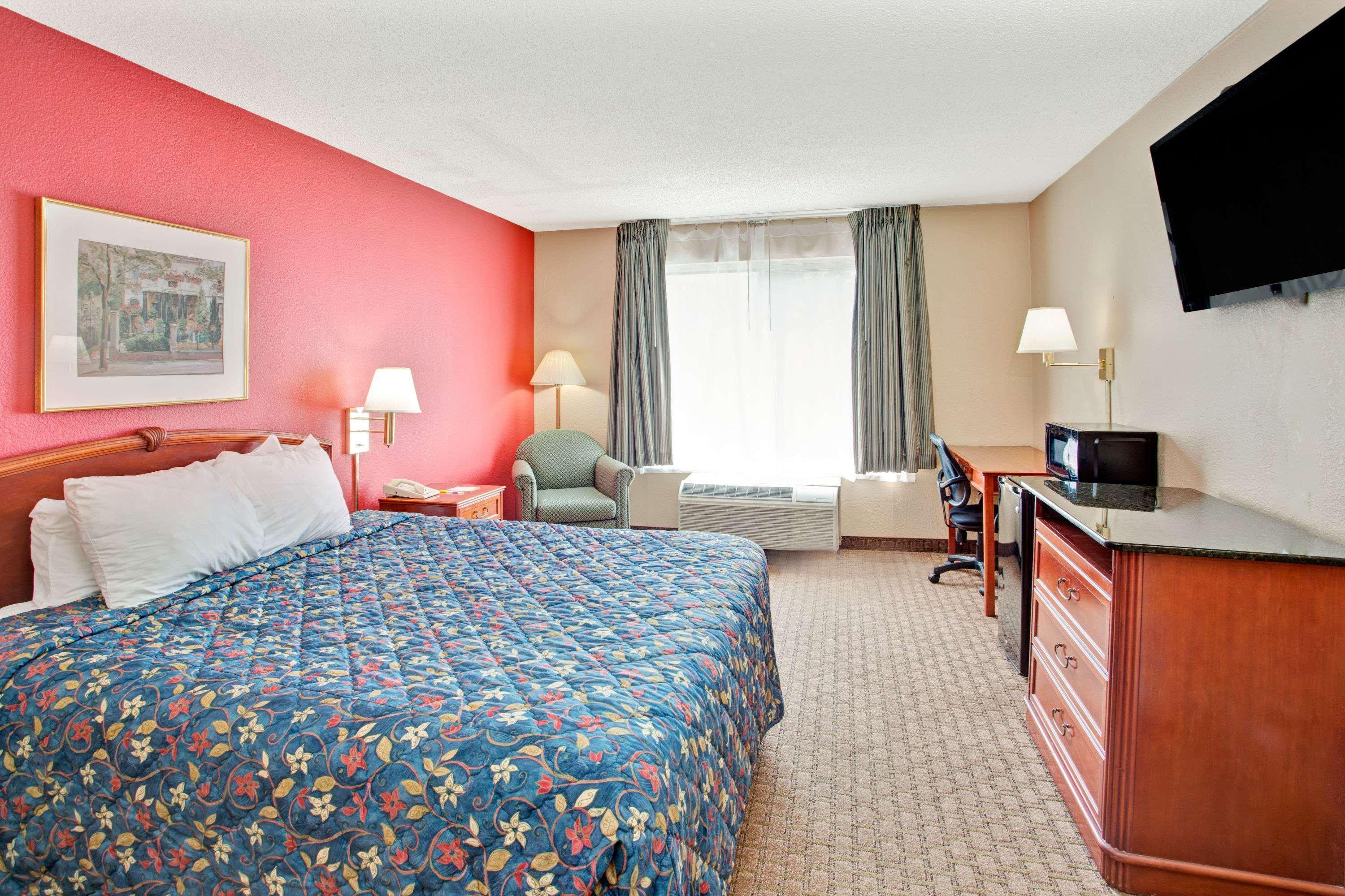 Days Inn By Wyndham Marietta-Atlanta-Delk Road Ngoại thất bức ảnh