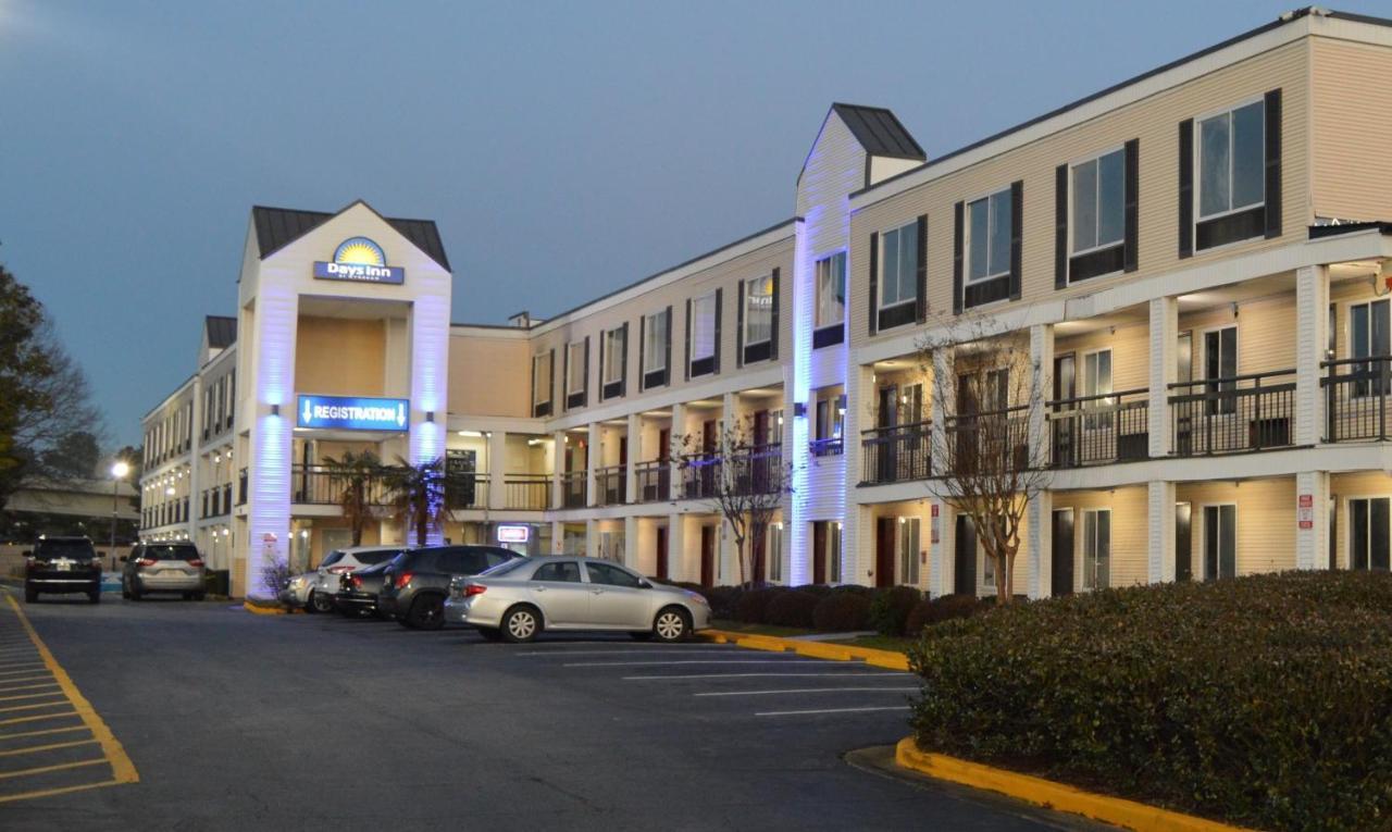 Days Inn By Wyndham Marietta-Atlanta-Delk Road Ngoại thất bức ảnh